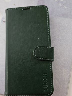 ❤️TUCCH Dark Green Wallet Phone Case. RFID Blocking Material.